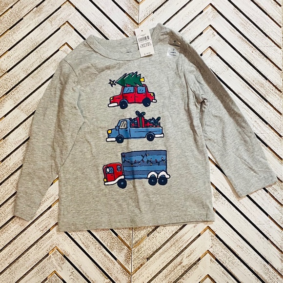 BNWT Gap Christmas Truck shirt - Picture 1 of 2